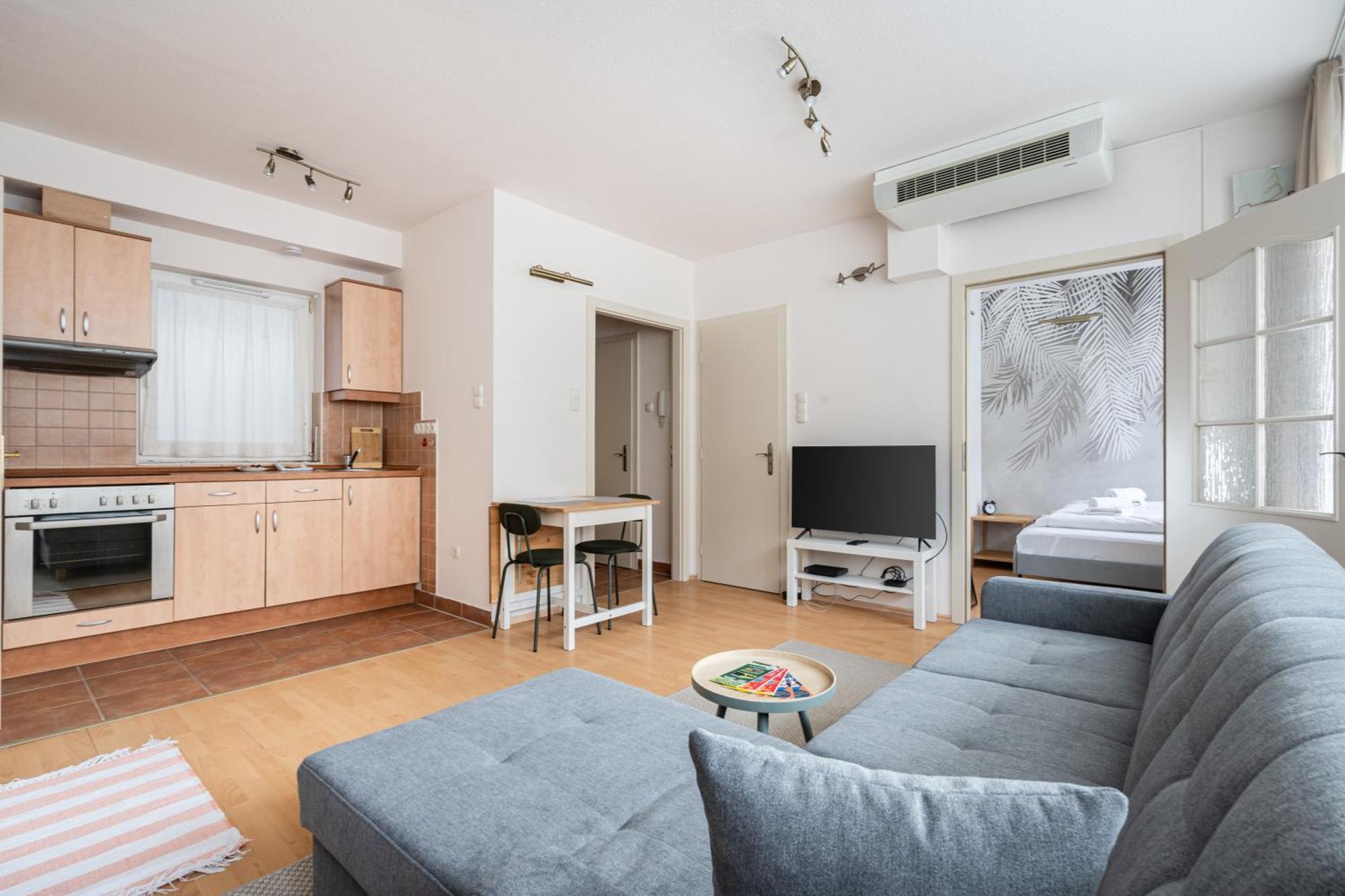 Aspen Aura * Budapest